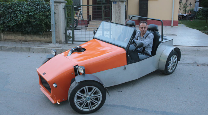 Kocaeli'de bir kişi otomobil üretti