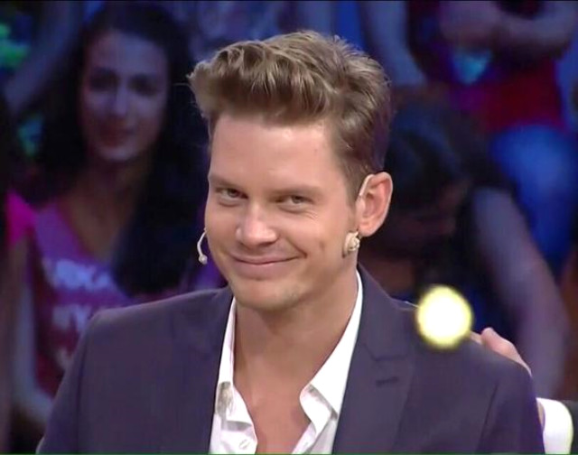 Rus oyuncu, Türk vatandaşı olup askere gitmiş