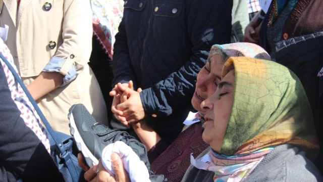 El Ele operasyona giden özel harekatçılar, yan yana uğurlandı