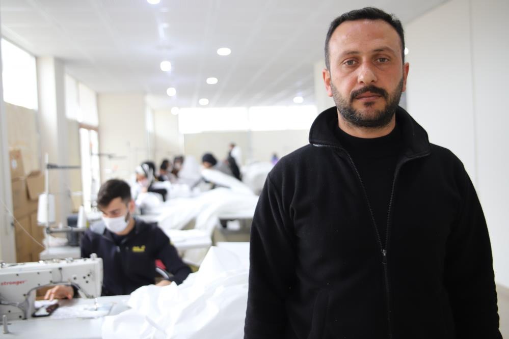 Pandemide büyük başarı: Amerikalı sağlıkçıları Elazığlı iş adamı giydiriyor