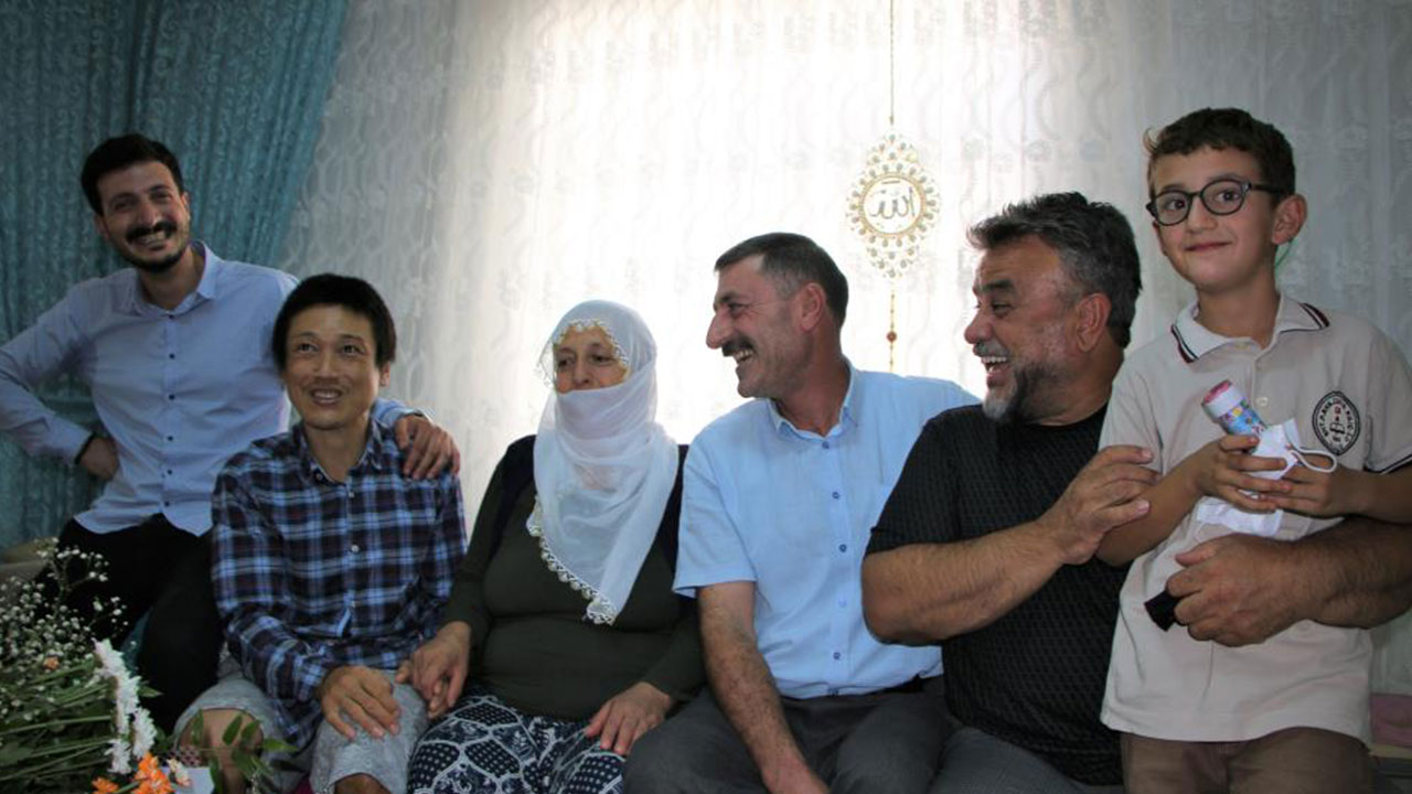 Bülent Serttaş'tan bıçaklanan Japon turiste ziyaret