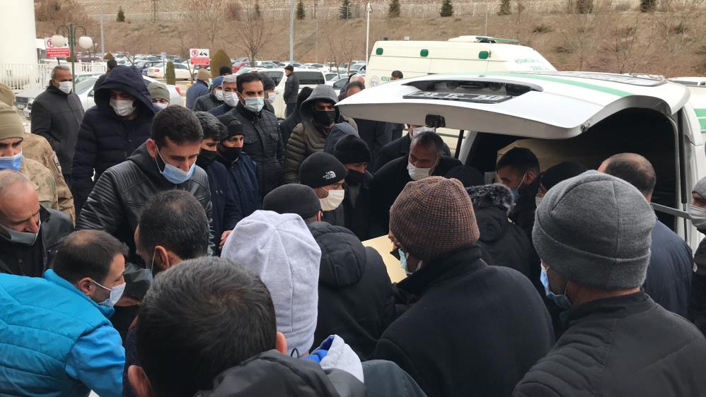 Maden ocağındaki kazada hayatını kaybeden kuzenlerin son görüntüleri yürekleri dağladı