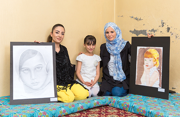 Suriye'nin Elmas'ı... Hattat babanın ressam kızları