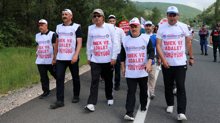 'Emek ve Adalet Yürüyüşü' beşinci gününde 'Emek ve Adalet Yürüyüşü' beşinci gününde