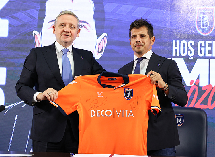 Başakşehir'de Emre Belözoğlu dönemi başladı!