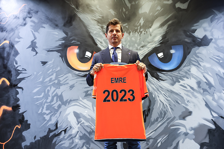Başakşehir'de Emre Belözoğlu dönemi başladı!