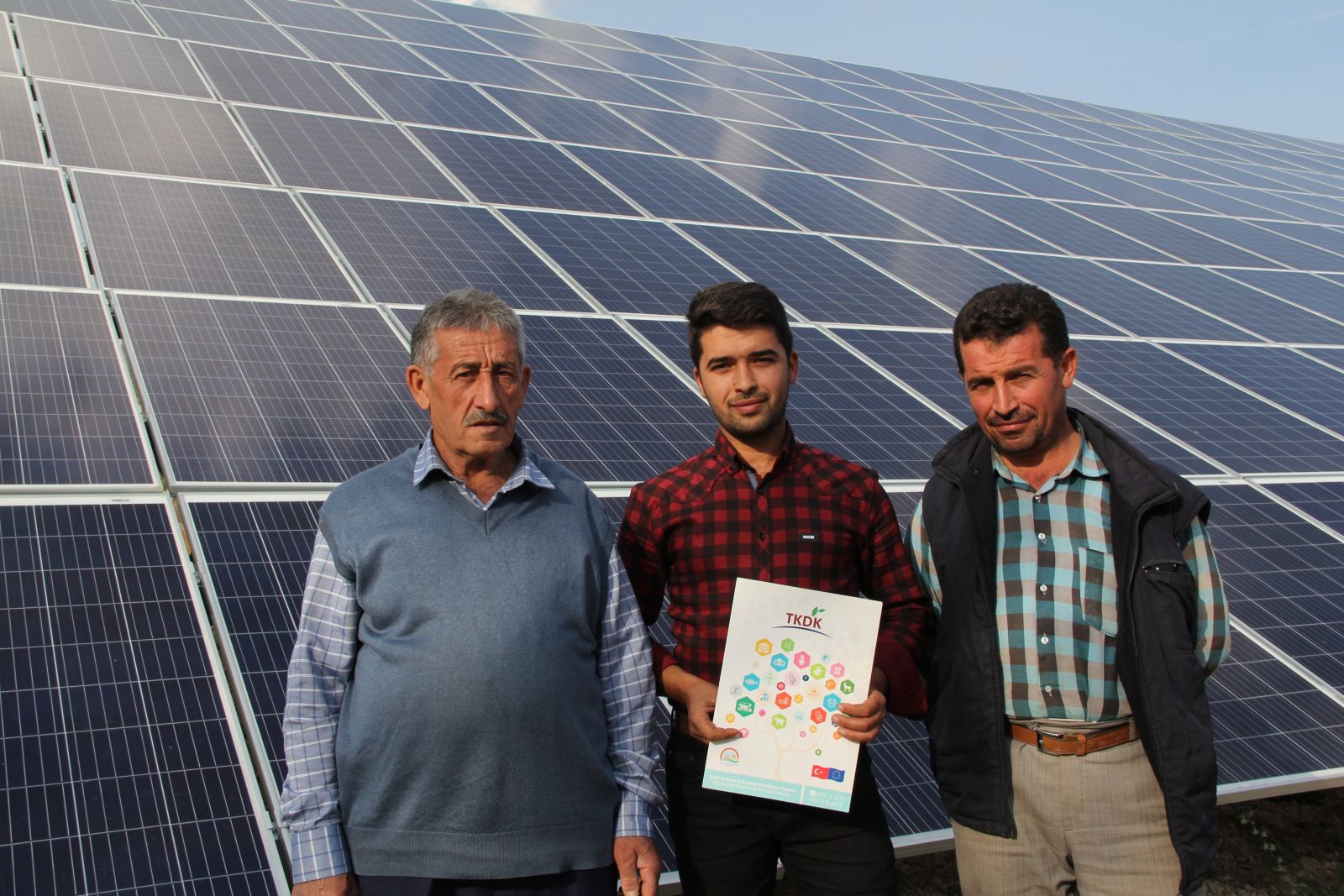 Arkadaşının tavsiyesiyle girdi! Köyünün ihtiyacını karşılayacak kadar elektrik üretiyor