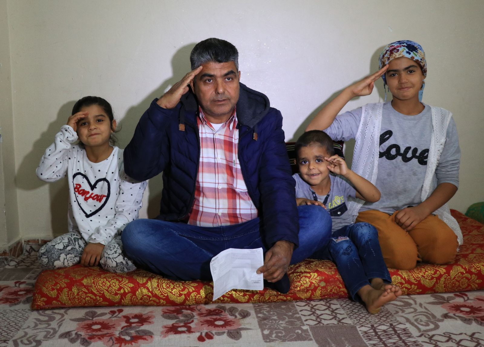 Duygulandıran hareket... Engelli emekli maaşını Mehmetçik Vakfına bağışladı