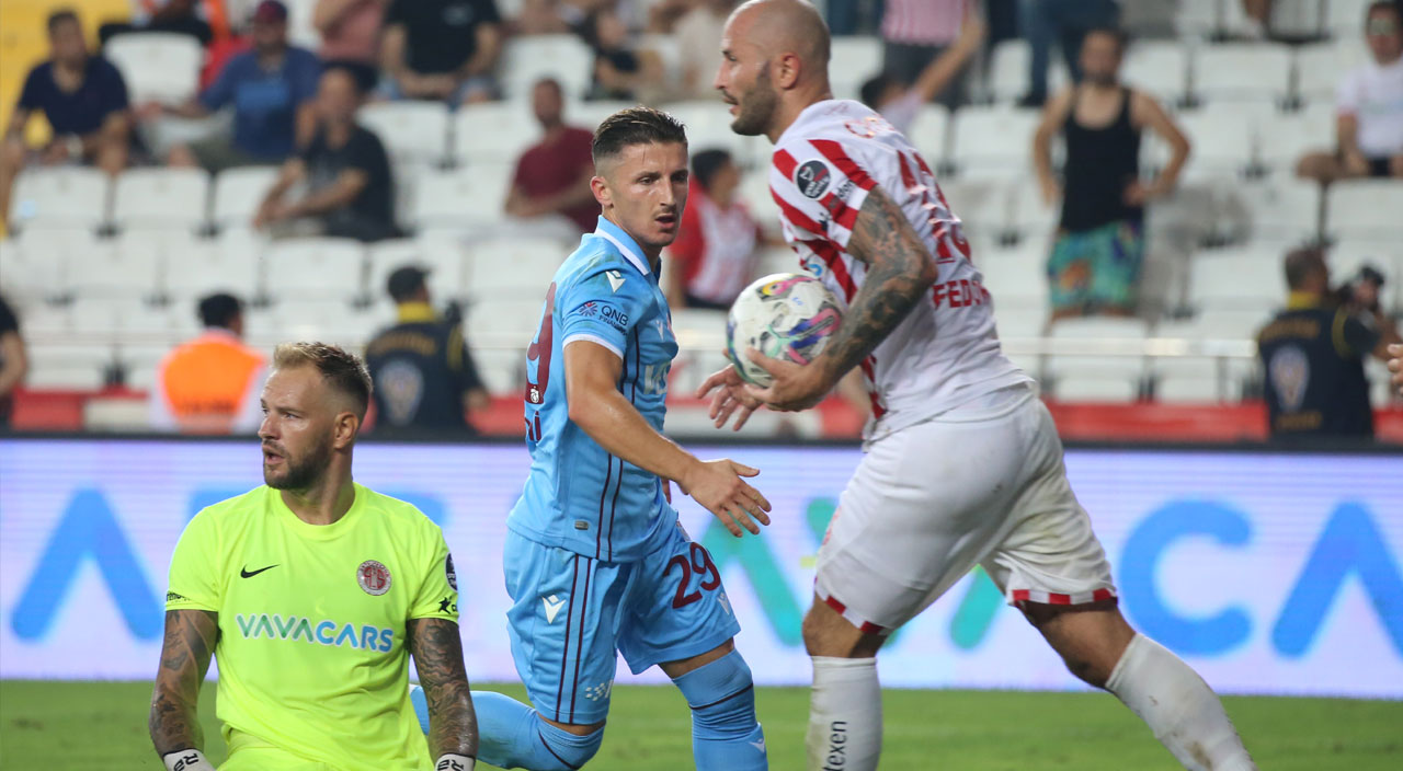 Antalyaspor şampiyon Trabzonspor'a 5 çekti! Nuri Şahin yine başardı...
