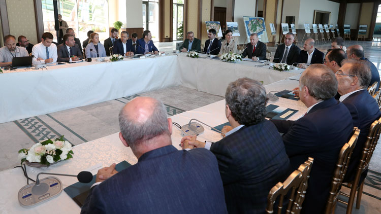 Cumhurbaşkanı Erdoğan: 'Kimse bu ülkede darbe yapamaz'