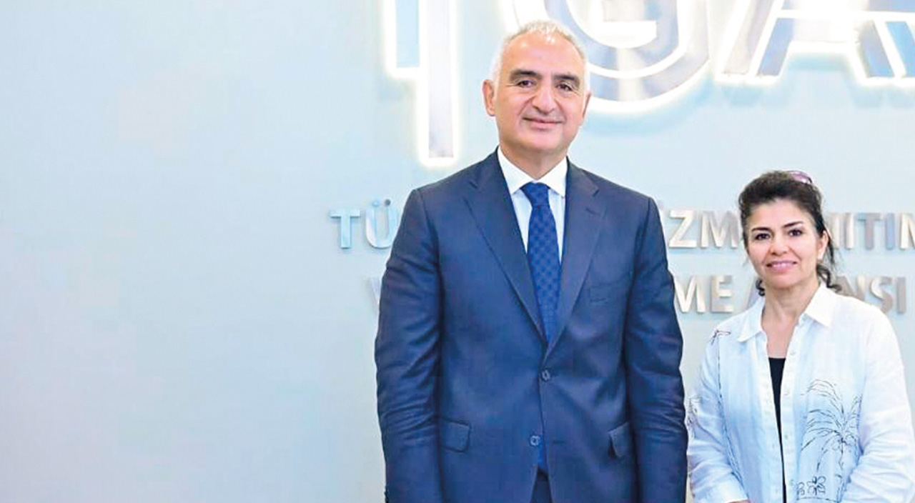 Turizmde hedef 47 milyon turist, 37 milyar dolar gelir Turizmde hedef 47 milyon turist, 37 milyar dolar gelir