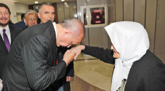 'Sandık namustur, oyunuzu kullanın'