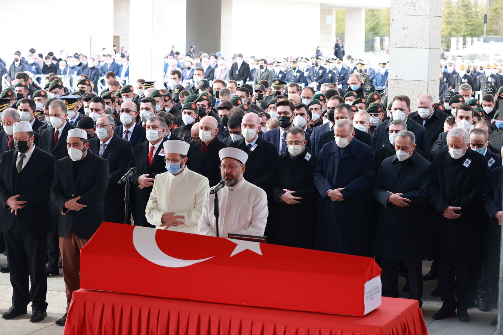 Cumhurbaşkanı Erdoğan'dan şehit Özel Harekat Şube Müdürü Eren'in ailesine taziye ziyareti
