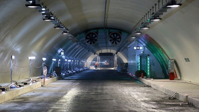 Cumhurbaşkanı Erdoğan, Avrasya Tüneli'nde test sürüşü yaptı