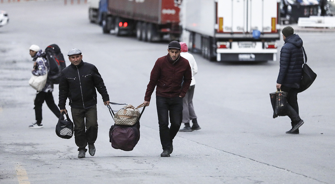 500 bin lirayı gözden çıkardılar! Rusların 'seferberlik' kaçışı sürüyor