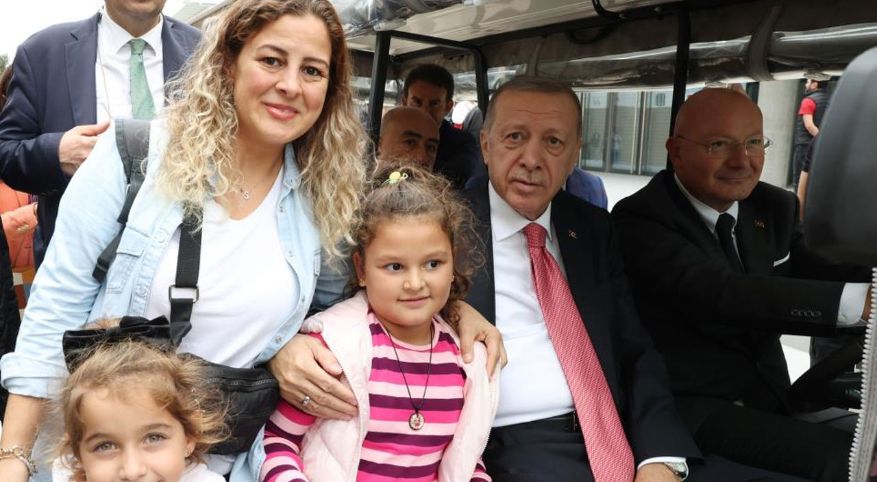 Cumhurbaşkanı Erdoğan, Galataport İstanbul’da incelemelerde bulundu