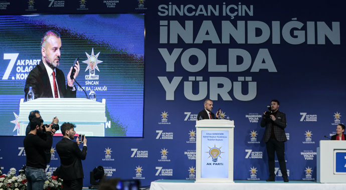 Cumhurbaşkanı Erdoğan'dan ilçe kongresine sürpriz telefon