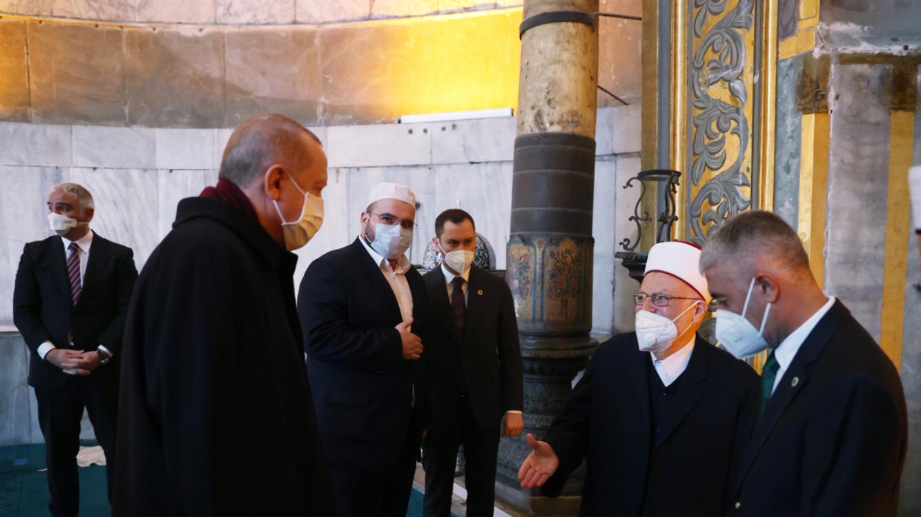 Dikkat çeken detay! Ayasofya’da “Mescid-i Aksa pozu”