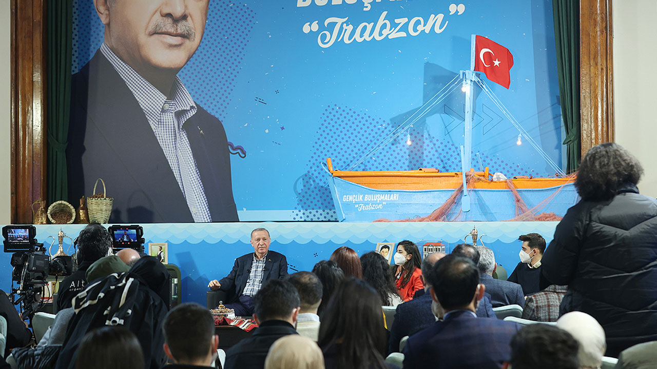 Erdoğan Trabzon’da gençlerle buluştu: Her eserin altında imzamız var