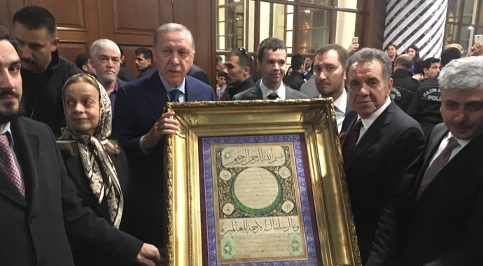 Cumhurbaşkanı Erdoğan İskenderun’da Kur'an-ı Kerim okudu
