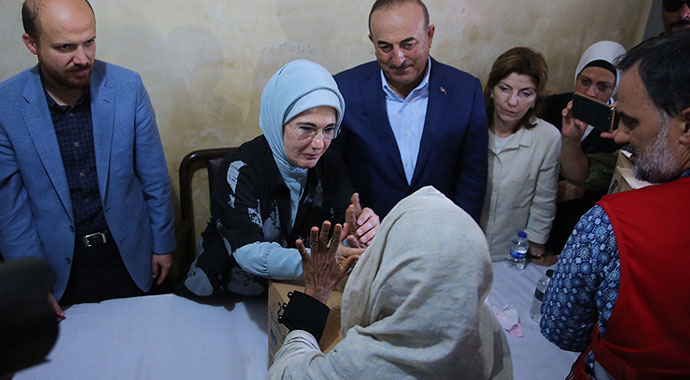 Emine Erdoğan, öncülük ettiği kampanyalarla Türk kadınına güç veriyor