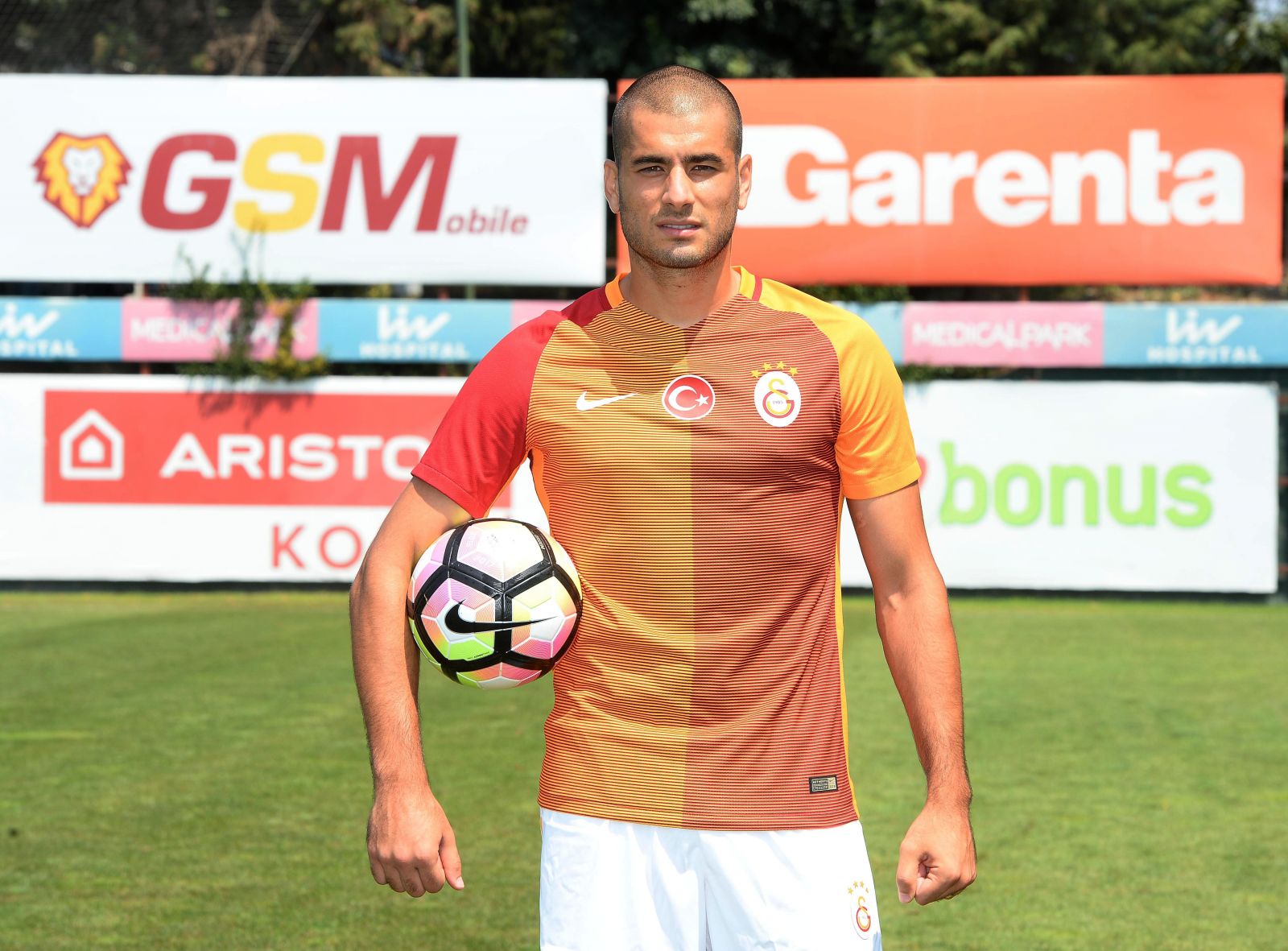 Eren Derdiyok G.Saray'a imzaladı!