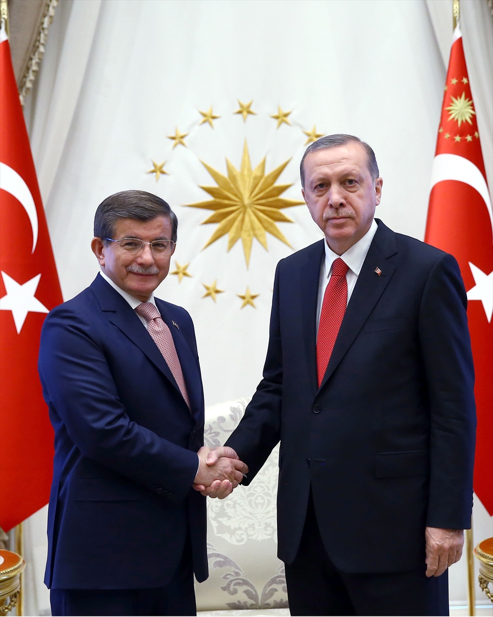 Cumhurbaşkanı Erdoğan Başbakan Davutoğlu'nu kabul etti