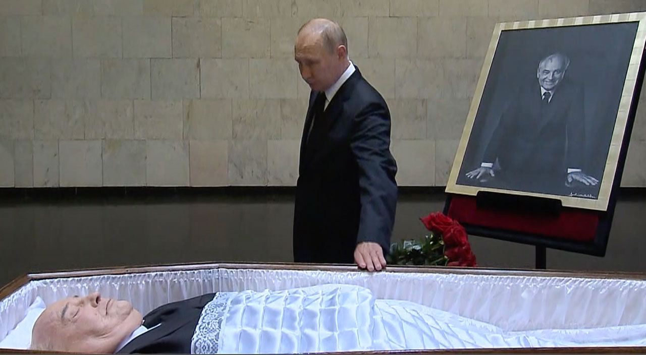 Putin'den, Mihail Gorbaçov'a veda... Putin'den, Mihail Gorbaçov'a veda...