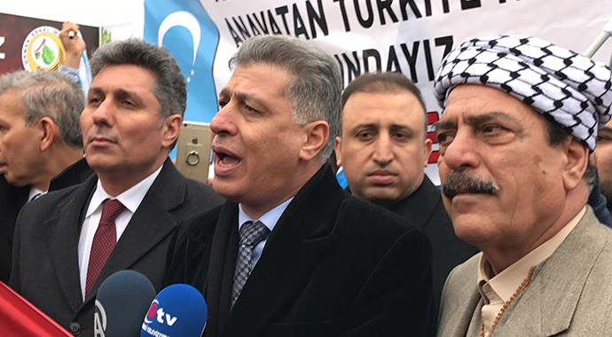 'Yarın hepinizin kellesini kapının önüne koyacağız'