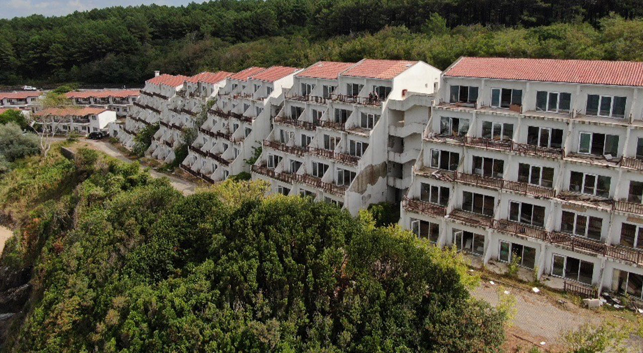 Beykoz’un efsane oteli harabeye döndü