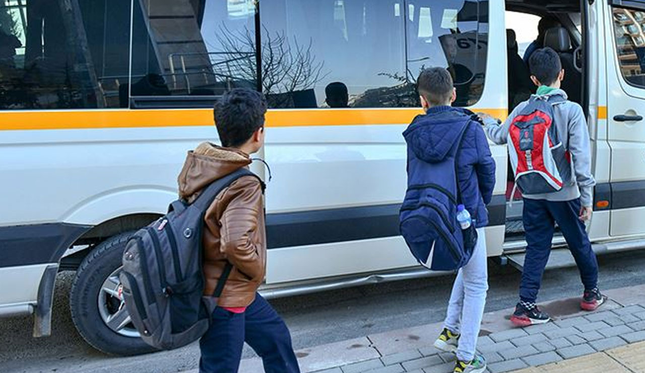 Okul parasına servis ücreti: Veliler peş peşe gelen zamlardan bıktı