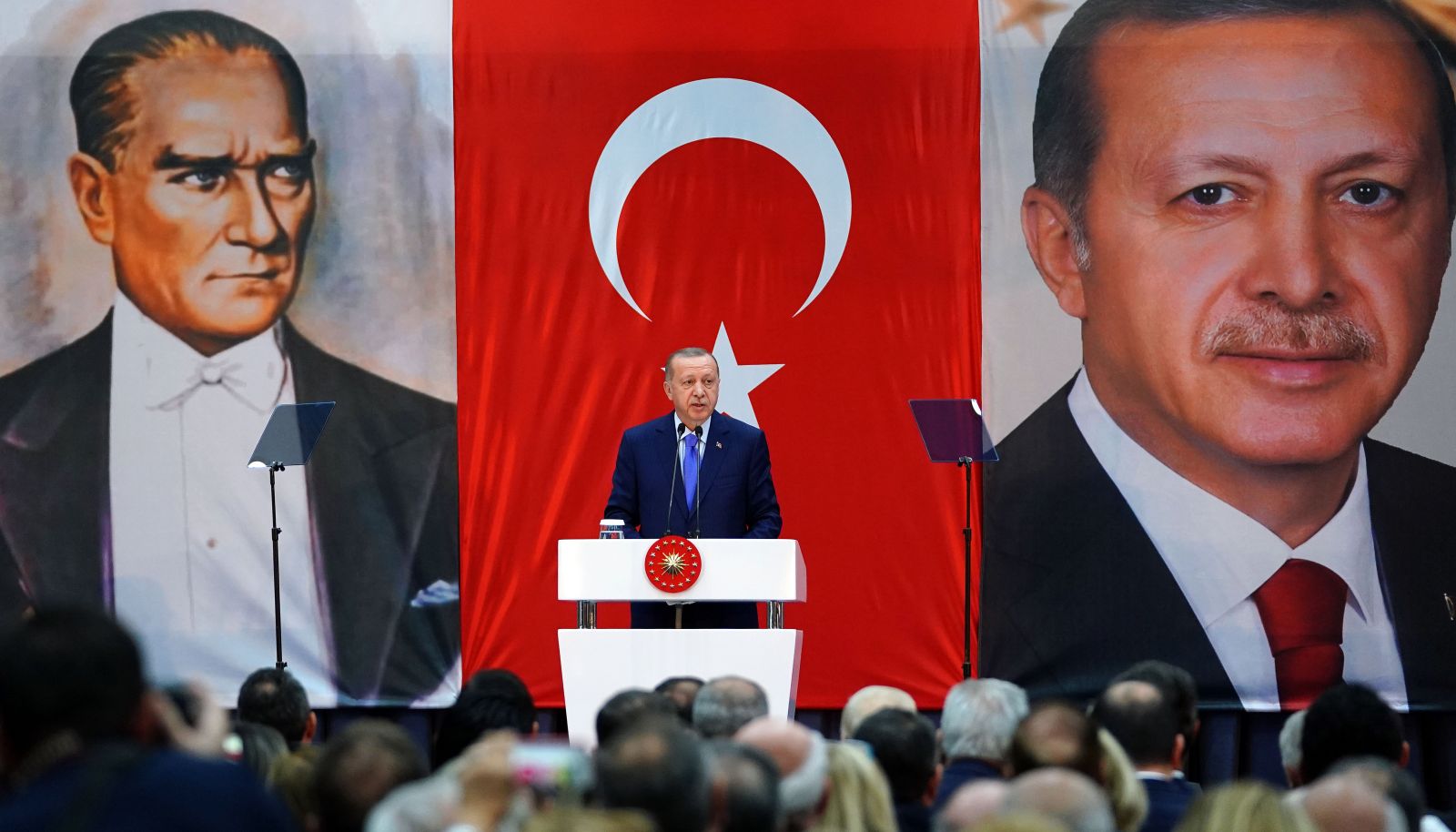 Cumhurbaşkanı Erdoğan: Bölge teröristlerden temizlenmezse bütün temizliği biz yapacağız