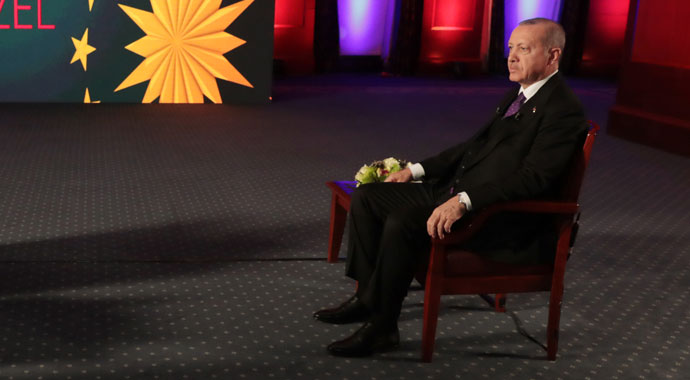 Cumhurbaşkanı Erdoğan: CHP gafletle ihanet arasında