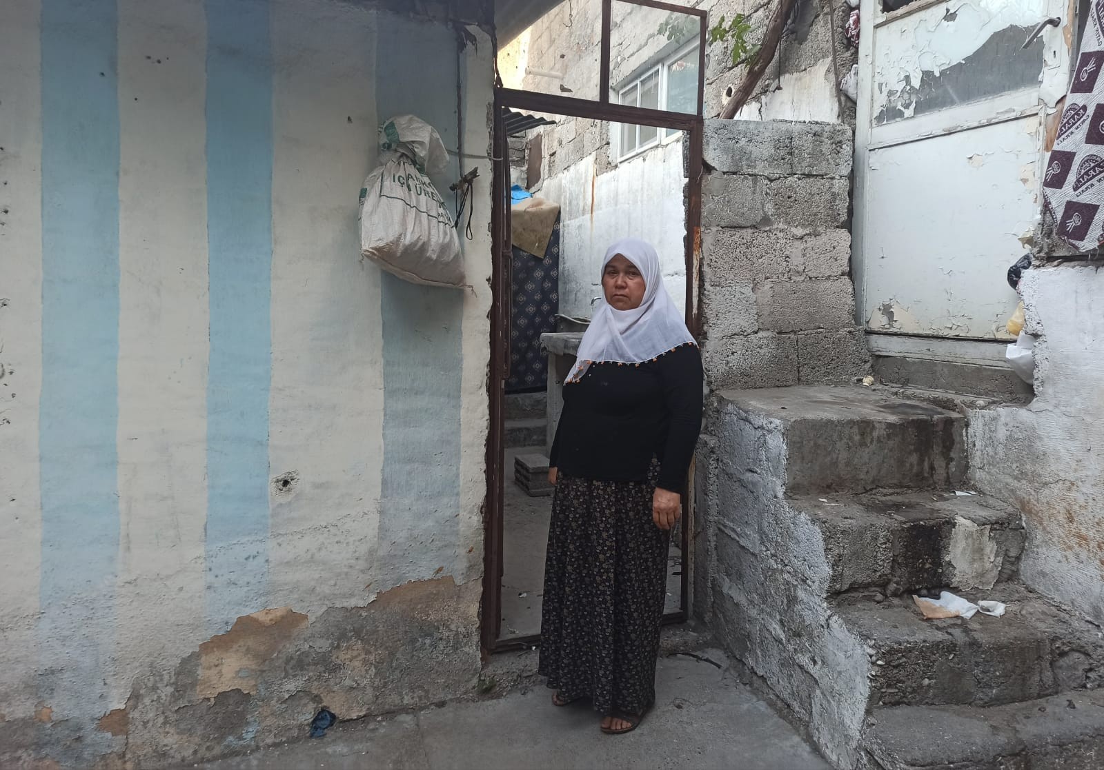 Eşi terk eden evsiz kalan kadının dramı