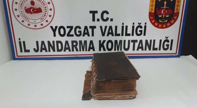Jandarma ele geçirdi, matbaa ile basılan ilk eserlerden