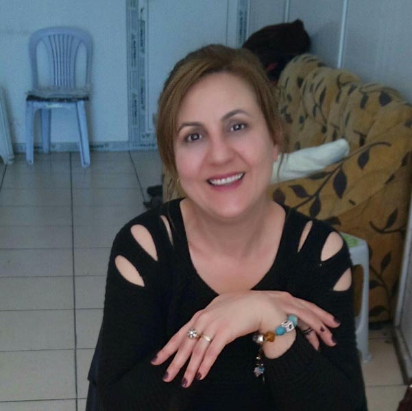 Esrarengiz ölüm! Oturmadığı apartmanın bahçesinde bulundu