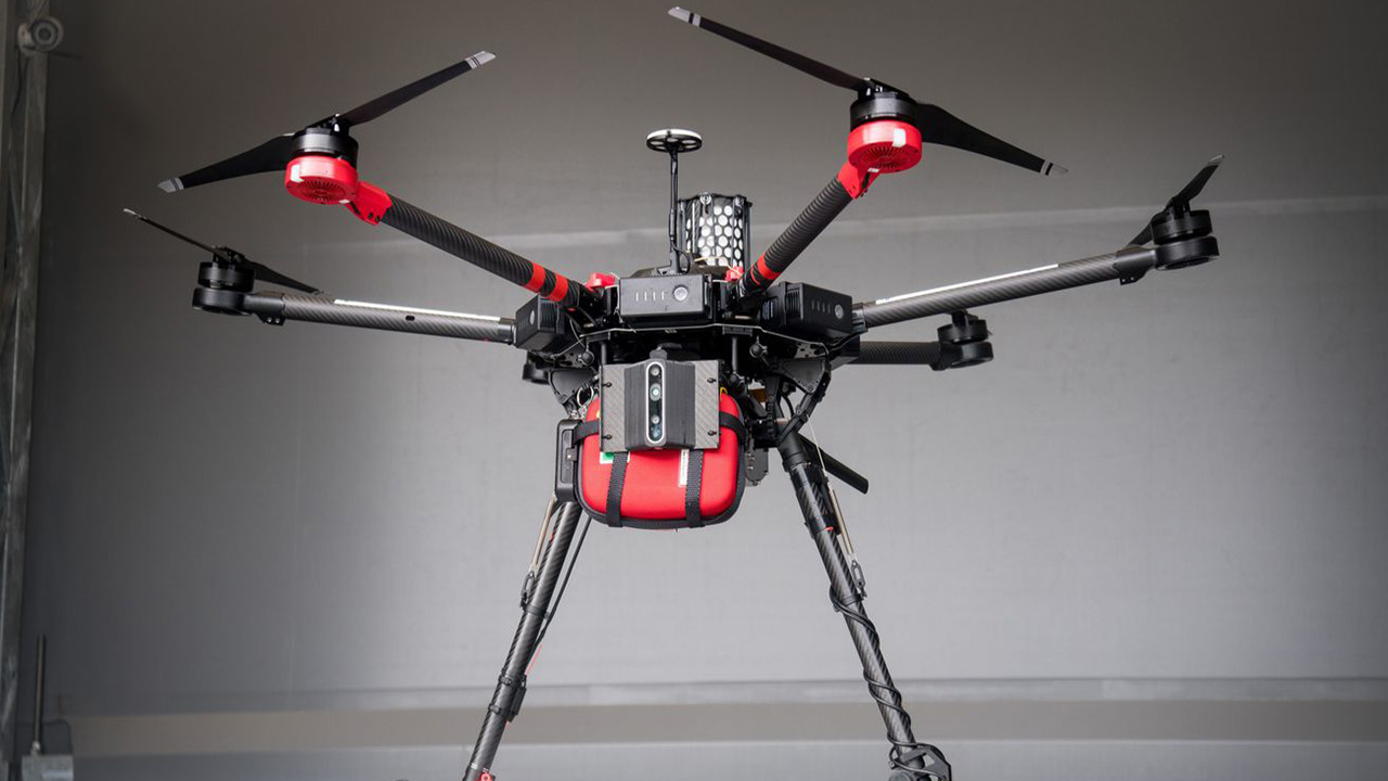 Tıp tarihinde bir ilk: Kalp krizi geçiren hastayı drone kurtardı