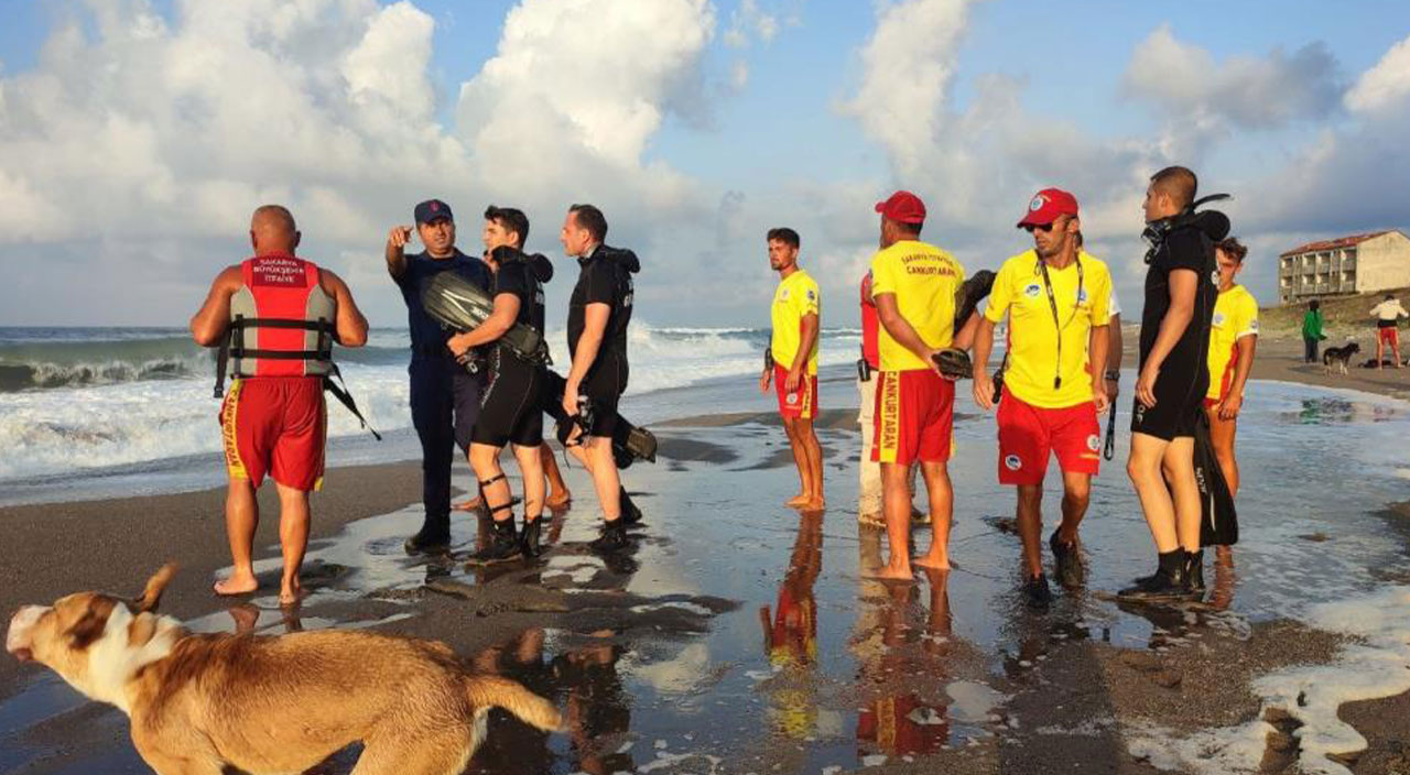 Sakarya’da acı olay! Denizde dalgalara kapılan 13 yaşındaki çocuğun cansız bedeni bulundu