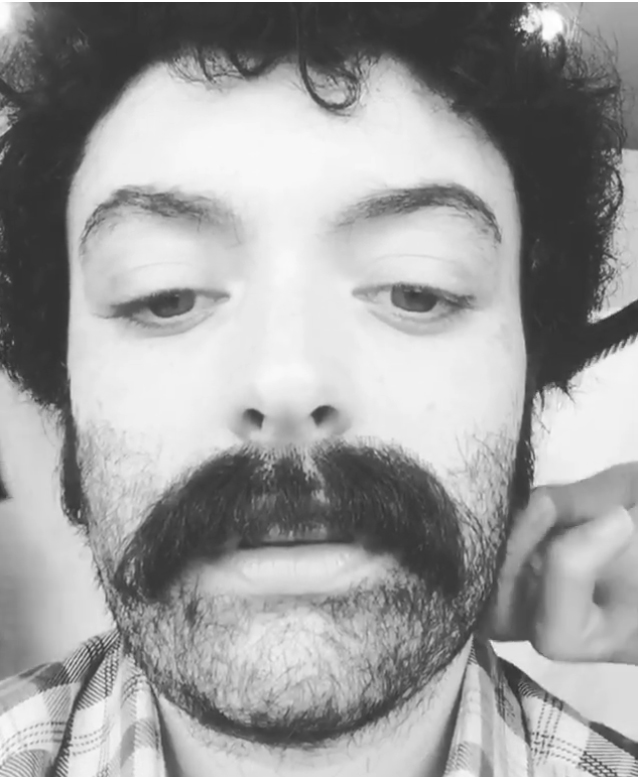 Ezgi Mola erkek oldu, sosyal medya sallandı