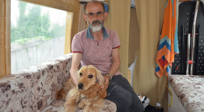 Ölen eşinin hayalini gerçekleştiriyor