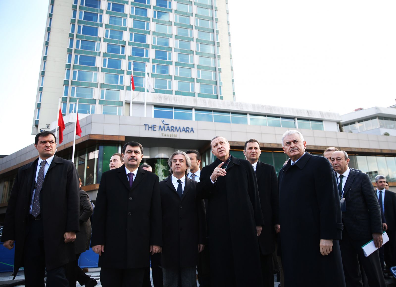 Cumhurbaşkanı Erdoğan Taksim'de Cumhurbaşkanı Erdoğan Taksim'de