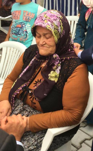 Son Dakika... Şehit Ömer Halisdemir’in annesi Fadimana Halisdemir vefat etti