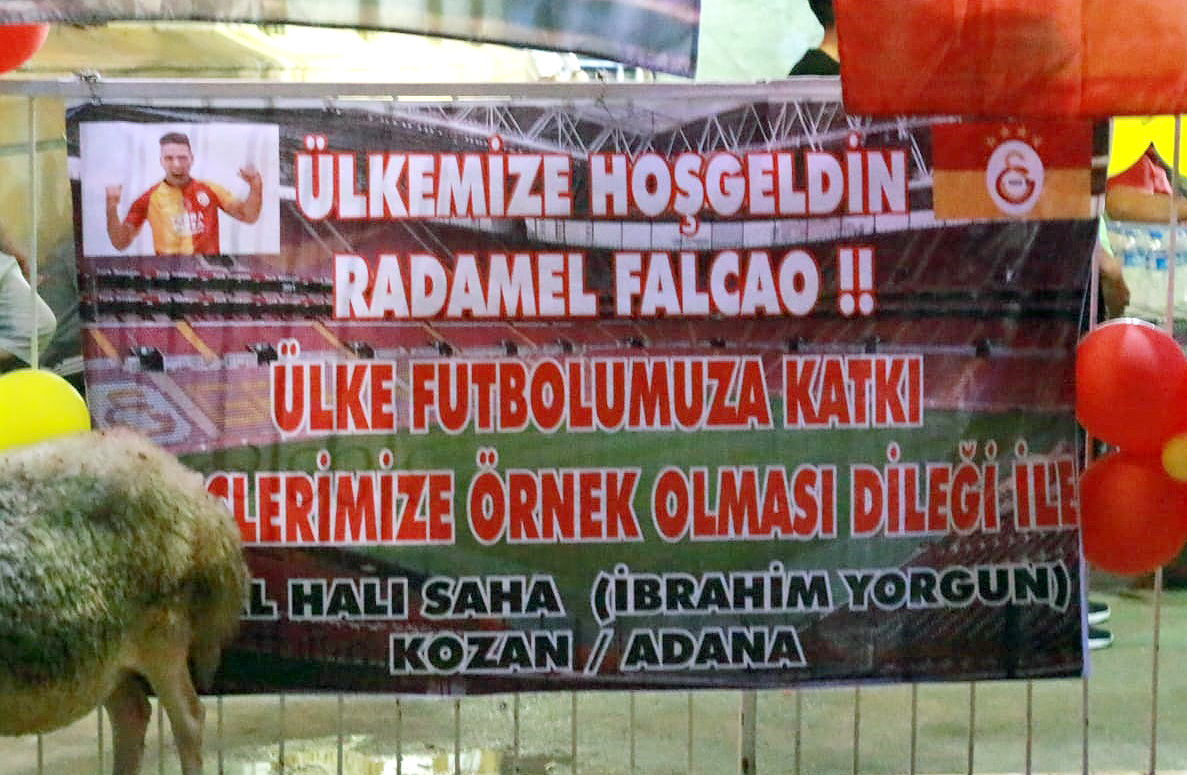'Falcao gelirse kurban keseceğim' demişti, sözünü yerine getirdi