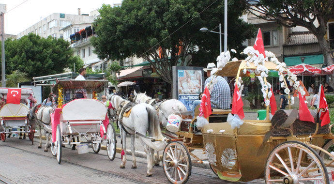 Faytoncuların kapatma kararı tepkisi: Eşimden çok seviyorum bırakmam
