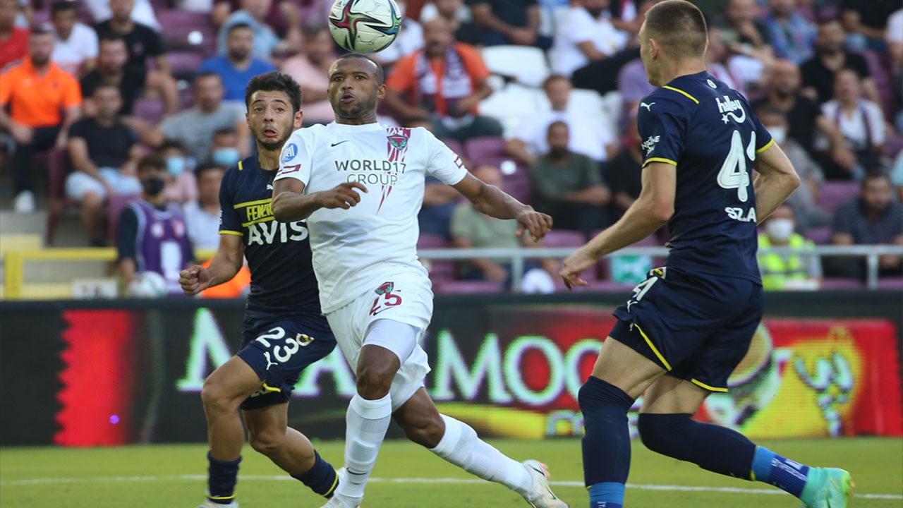 Fenerbahçe Hatay'dan lider döndü