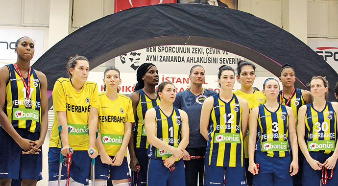 Fenerbahçe dün kulüp olarak iki büyük şoku bir arada yaşadı!