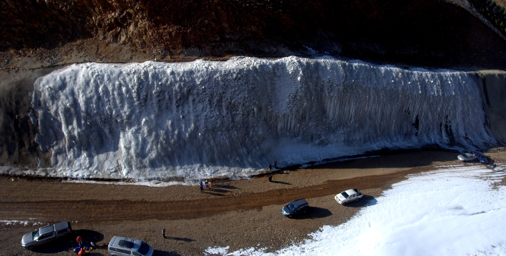 Erzurum’a 20 metrelik dev buz parkı