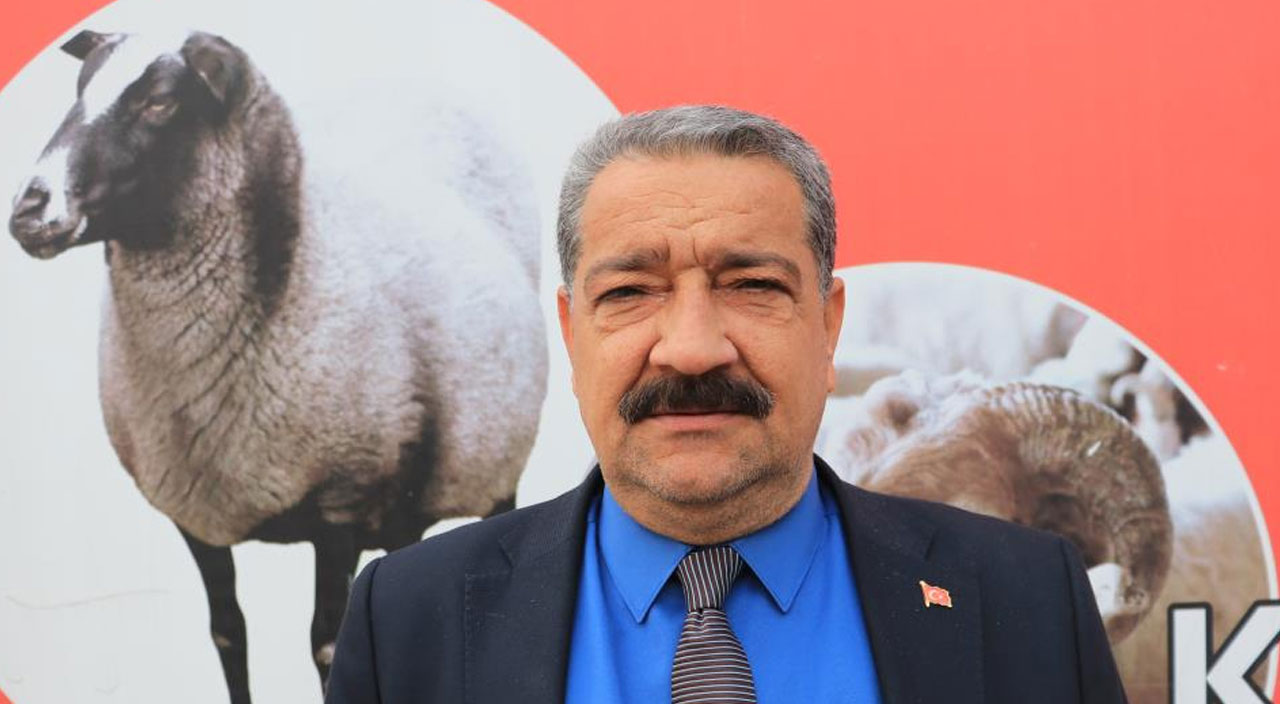 Et fiyatlarıyla ilgili çarpıcı açıklama: Aracılar koyunları ahırda tutup fiyat yükseltiyor Et fiyatlarıyla ilgili çarpıcı açıklama: Aracılar koyunları ahırda tutup fiyat yükseltiyor