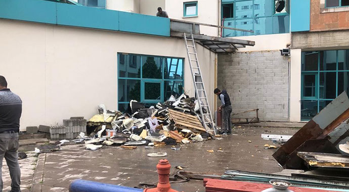 Kayseri'de hastanede yangın paniği: 24 kişi dumandan etkilendi