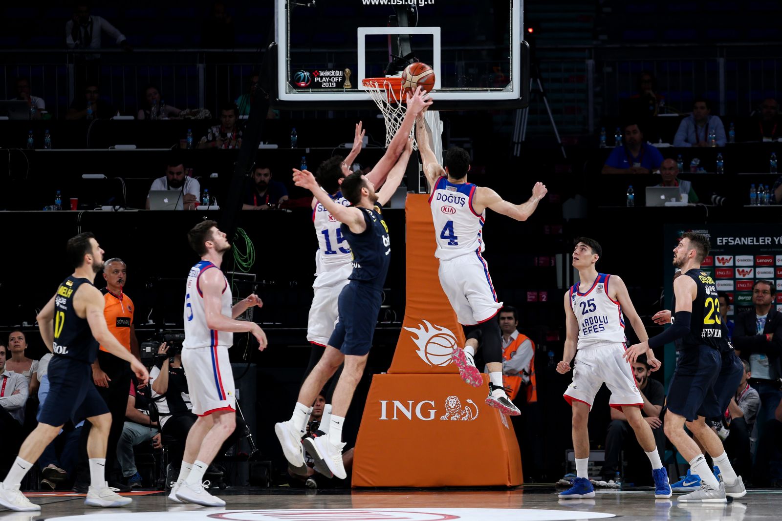 Fenerbahçe Beko avantajı kaptı! (Anadolu Efes 56- 73 Anadolu Efes)